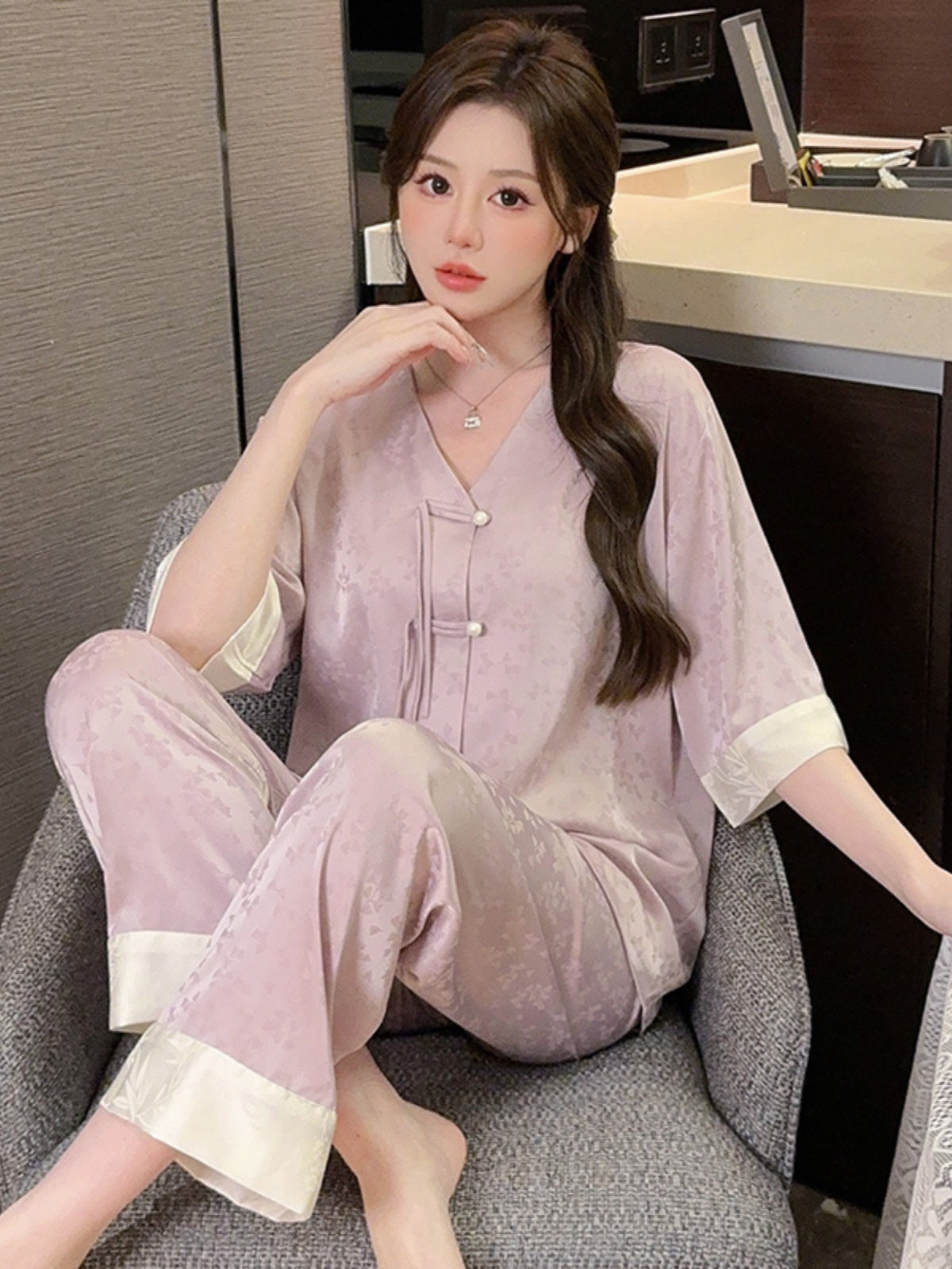 Chic and Comfy: Light Purple Chinese - Style Embroidered Satin Pajama Set with Contrast Trim