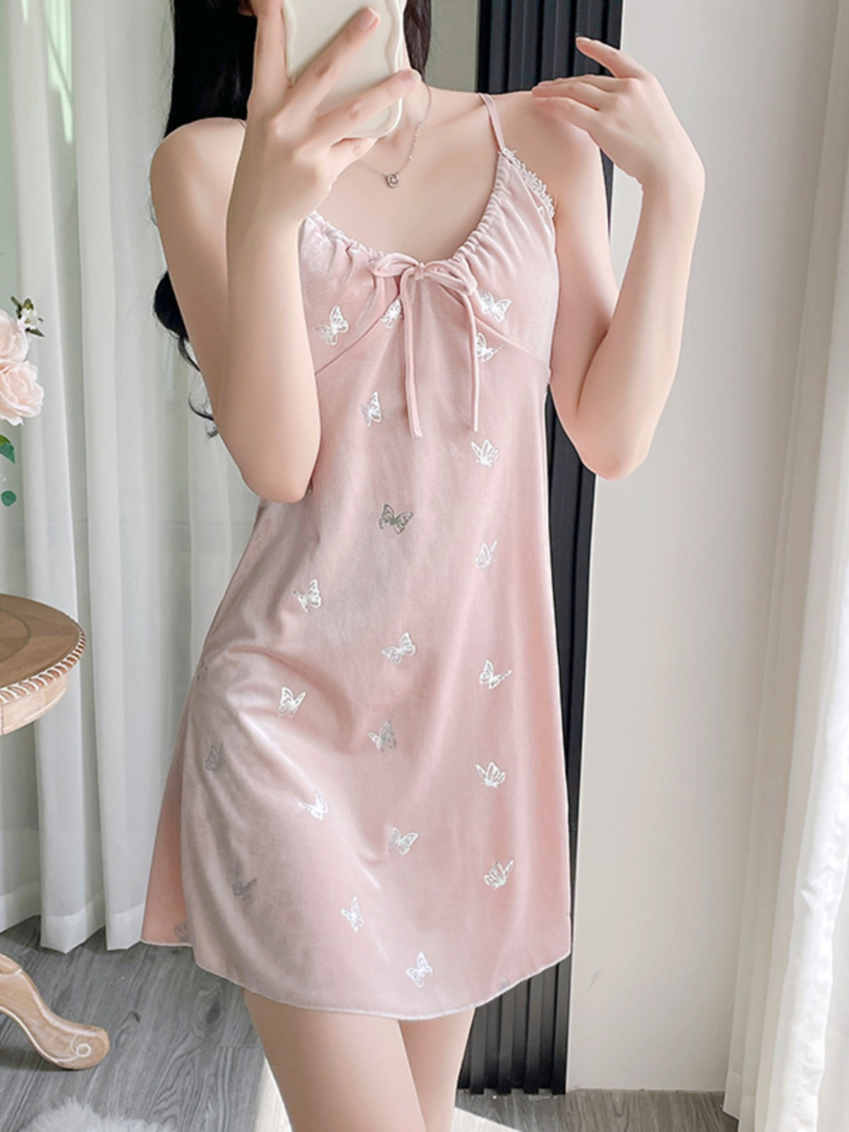 Gold velvet pajamas women autumn and winter sexy hollow hot silver butterfly suspenders chest pad nightdress long-sleeved nightgown home clothes