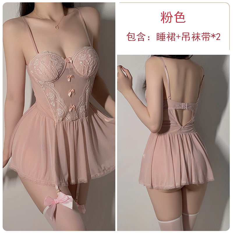Sexy underwear, low-cut see-through mesh pajamas for women, spring and summer sexy lace push-up nightgown with breast pads and suspenders