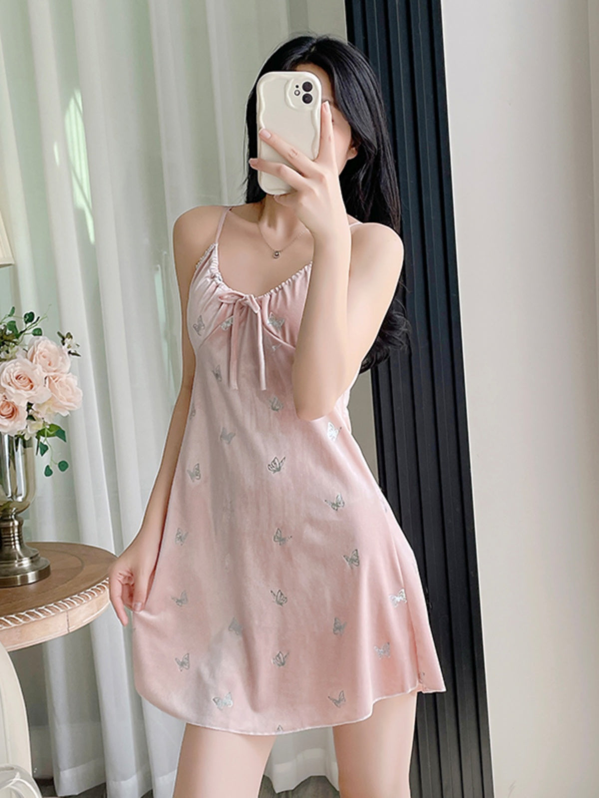 Gold velvet pajamas women autumn and winter sexy hollow hot silver butterfly suspenders chest pad nightdress long-sleeved nightgown home clothes