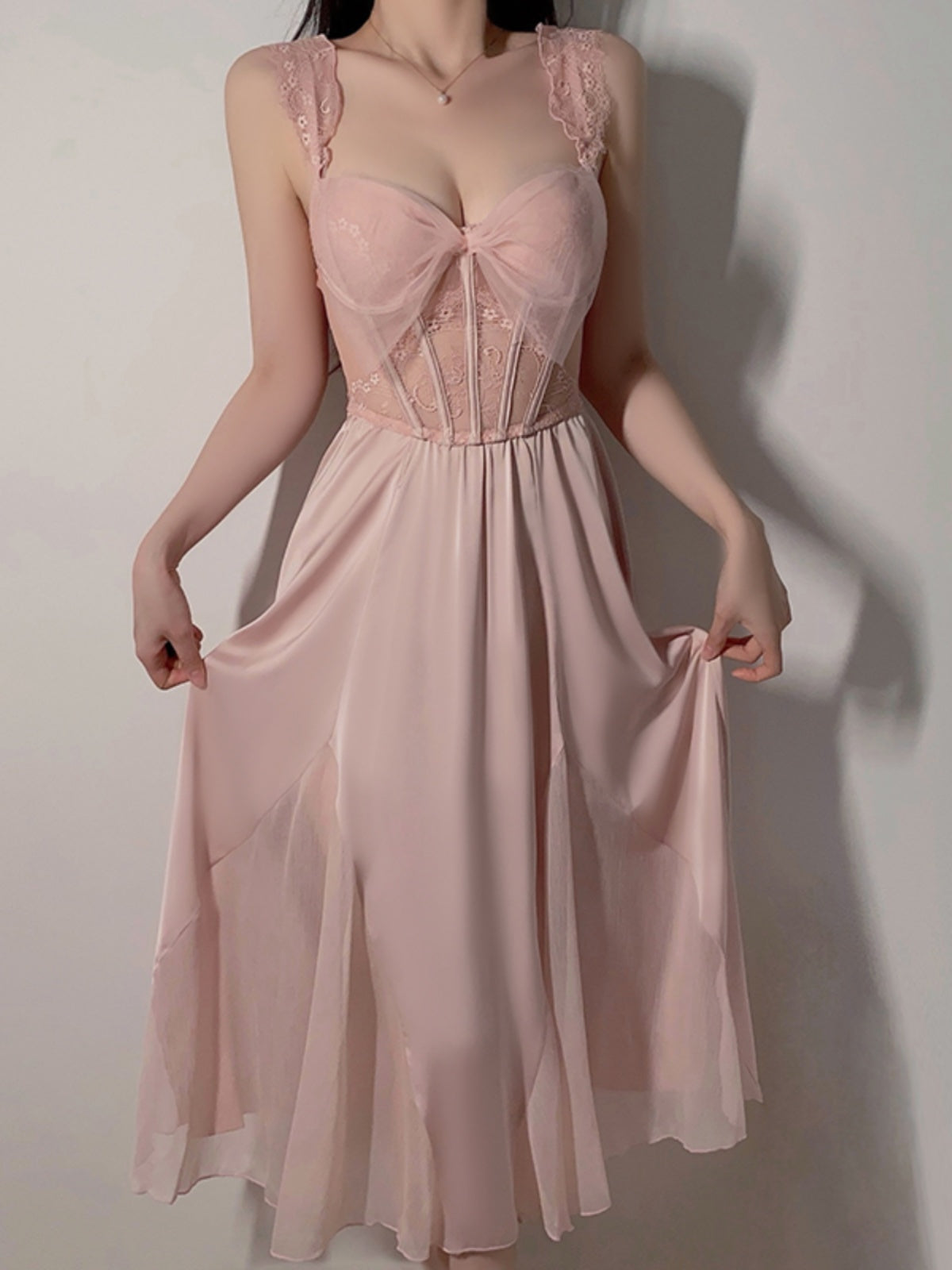 Sexy pajamas for women in summer with underwire and padded suspenders, pure and sweet mesh ice silk long skirt, home clothes