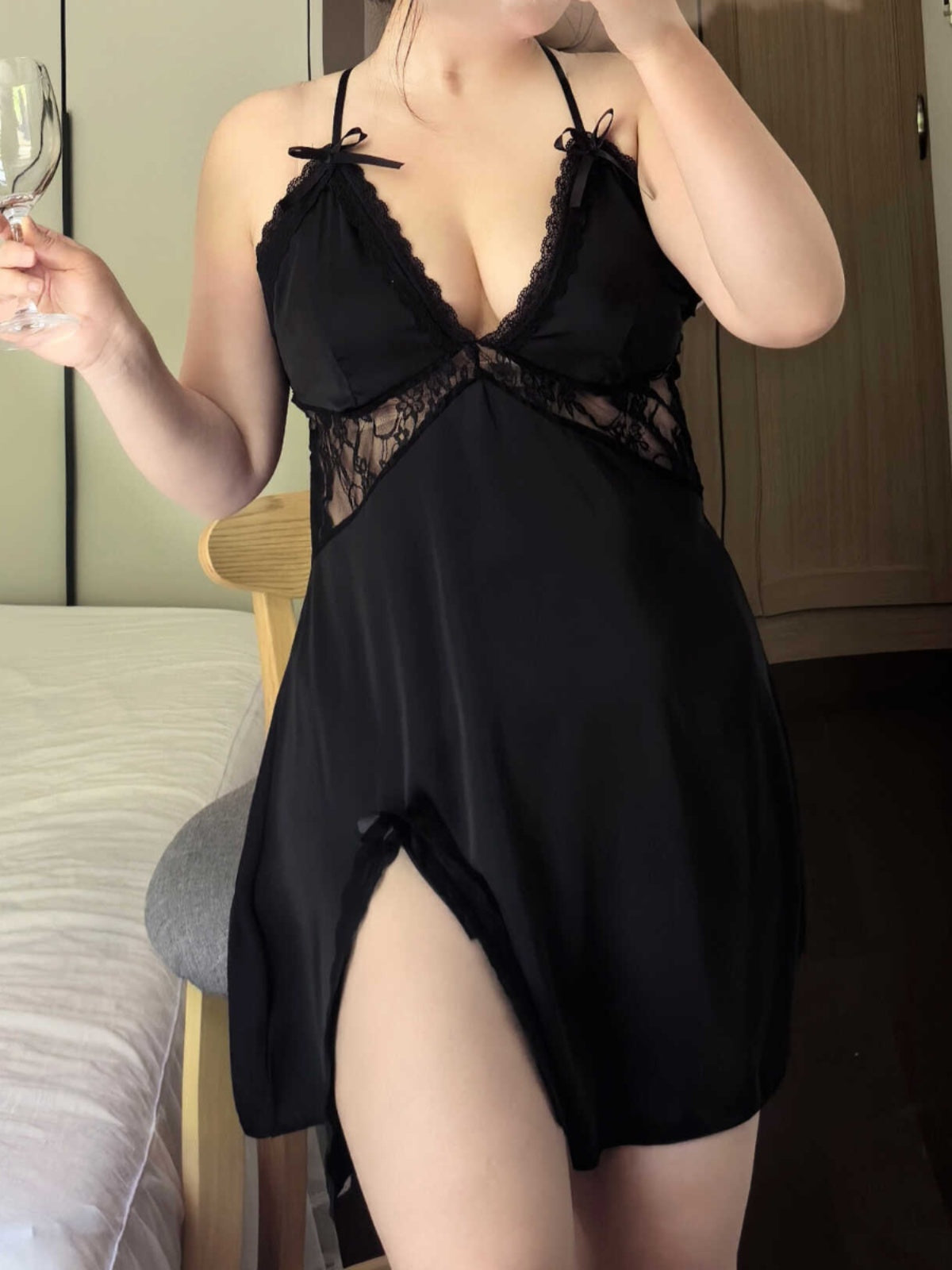 Large size sexy pajamas women's new home clothes fat mm 200 pounds ice silk satin beautiful back suspender nightgown sexy underwear