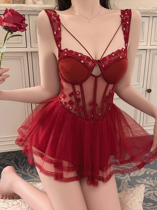 Erotic underwear, see-through lace sexy pajamas for women, summer with breast pads, gathered pure lust style V-neck suspender nightgown
