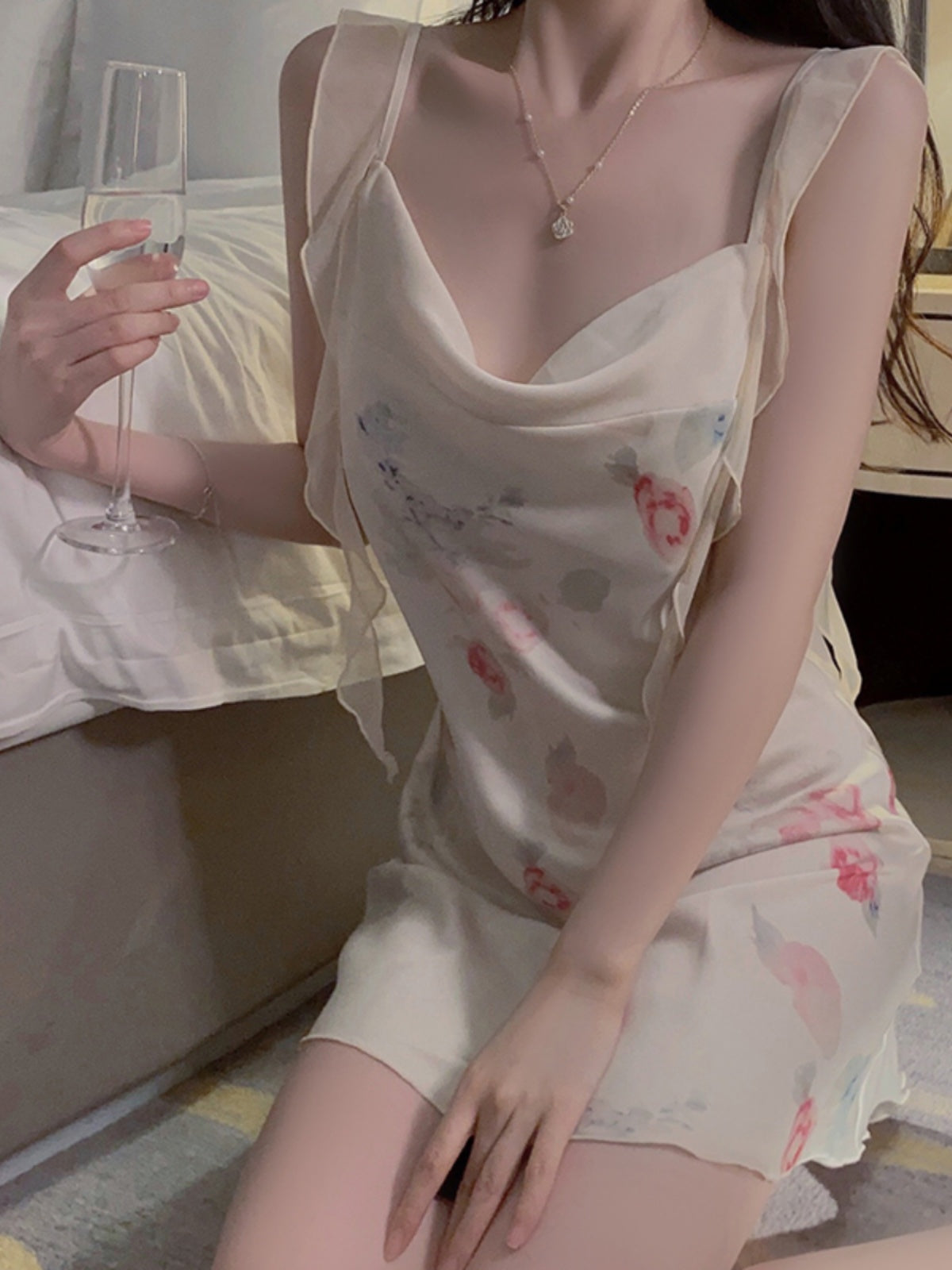 Charming Pastel Floral Print Satin Cami Nightdress with Sheer Robe - Effortless Elegance for Relaxing Evenings