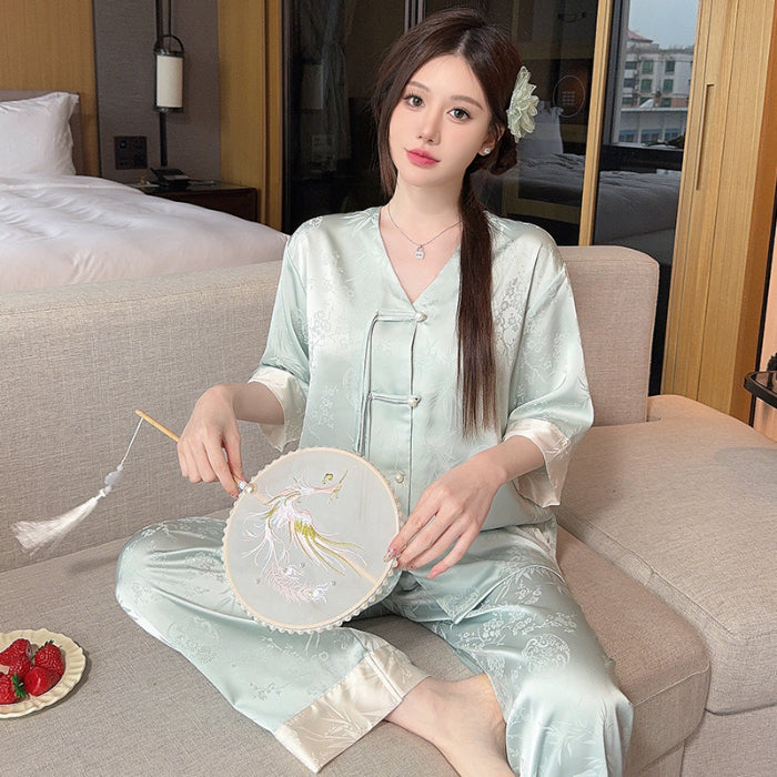 Chic and Comfy: Light Purple Chinese - Style Embroidered Satin Pajama Set with Contrast Trim