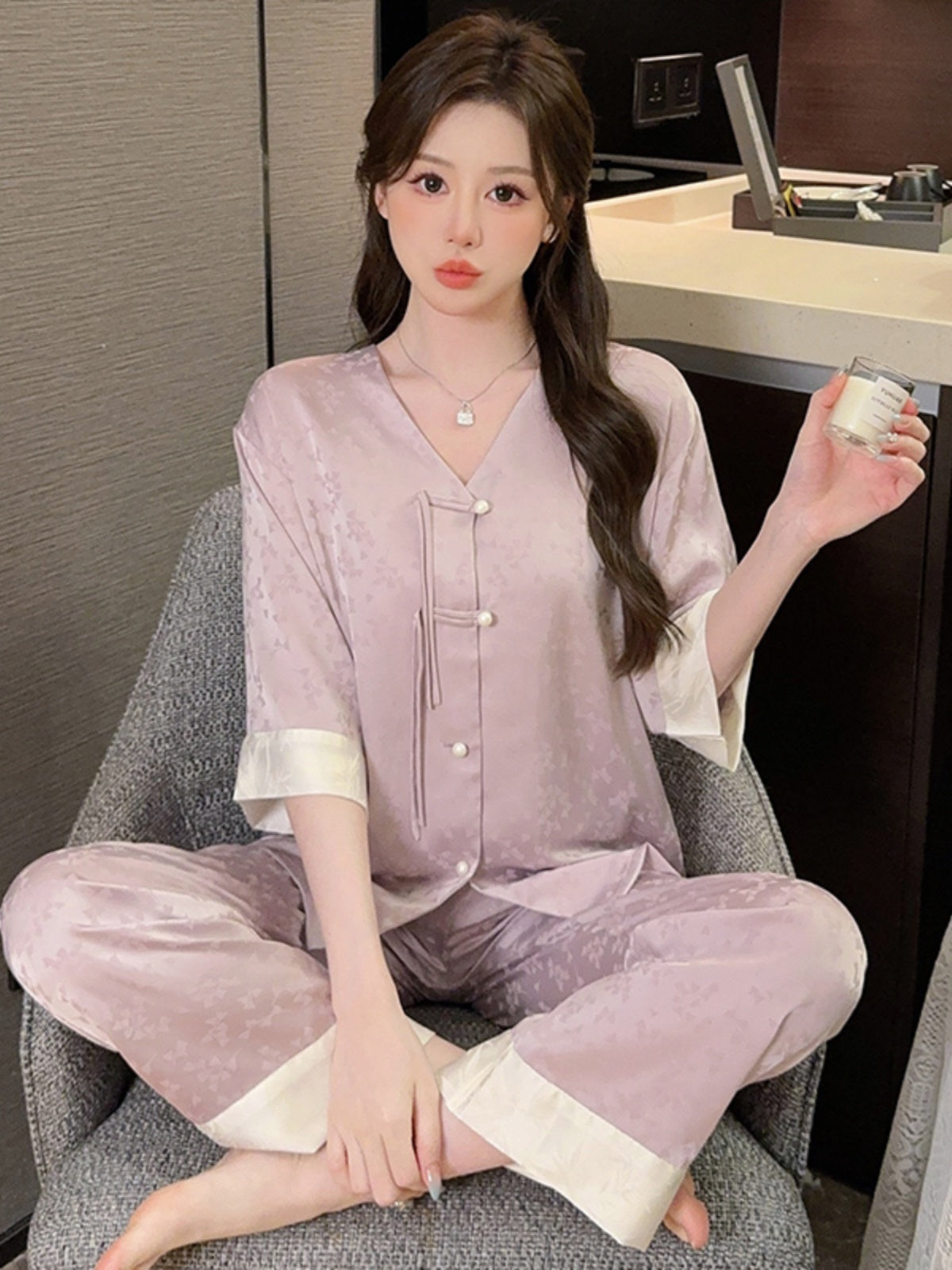 Chic and Comfy: Light Purple Chinese - Style Embroidered Satin Pajama Set with Contrast Trim